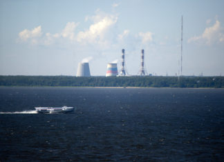 In What Way Does Renewable Energy Differ From Nonrenewable Energy?