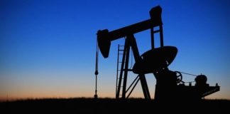 Why Do We Use Fossil Fuels Instead Of Renewable Energy?