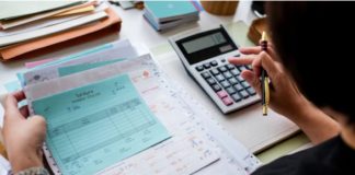 How to Effectively Collect Outstanding Invoices: Best Practices for Small Business Owners