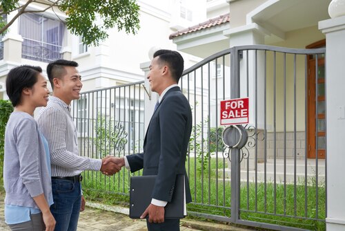 U.S. pending home sales sag more than expected in November